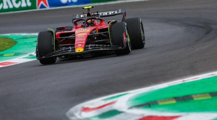 Sainz detta il ritmo nelle libere di Monza