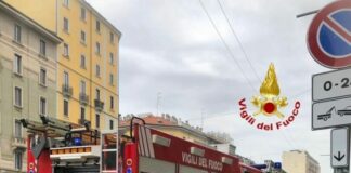 Fumo in una discoteca di Milano, intervengono i Vigili del Fuoco