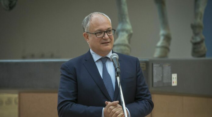 Gualtieri “Il Superbonus doveva finire nel 2021”