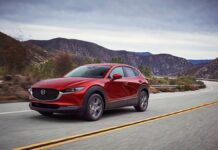 La Mazda CX-30 MY 2024 arriva in tutti gli showroom italiani