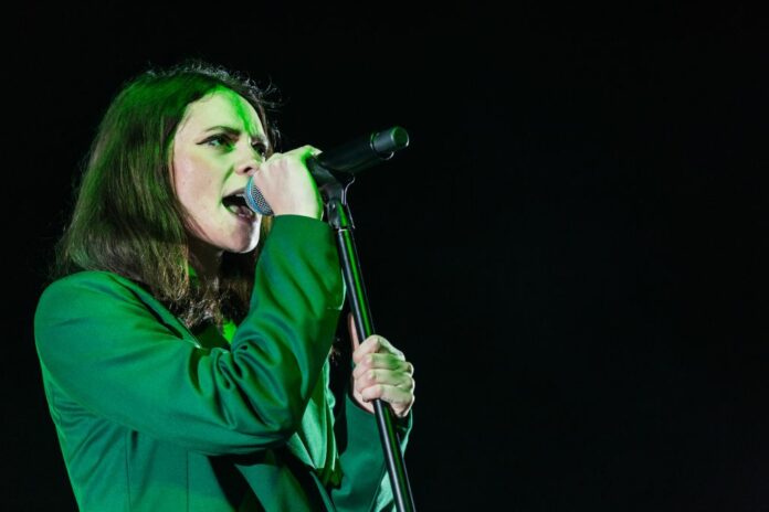 Italian singer Music Concert - Francesca Michielin - Bonsoir! Michielin10 a teatro