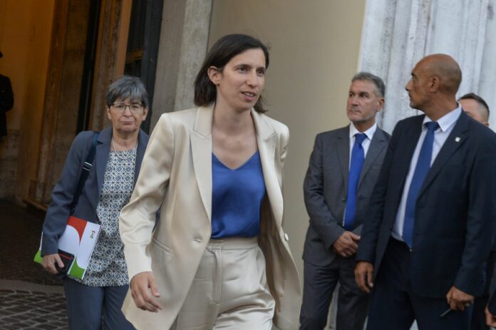Palazzo Chigi il Governo riceve le opposizioni sul tema del salario minimo legale Dichiarazioni alla stampa al termine dell' incontr