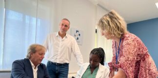 Giovane burundese firma contratto all’ospedale Giglio di Cefalù “Coronato un sogno”