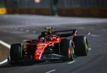 Sainz in pole position nel Gp di Singapore