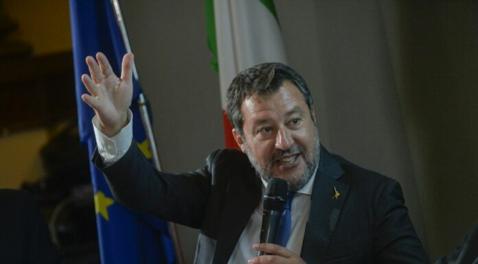 Salvini “Mandare a casa i socialisti l’unico modo per cambiare l’Europa”