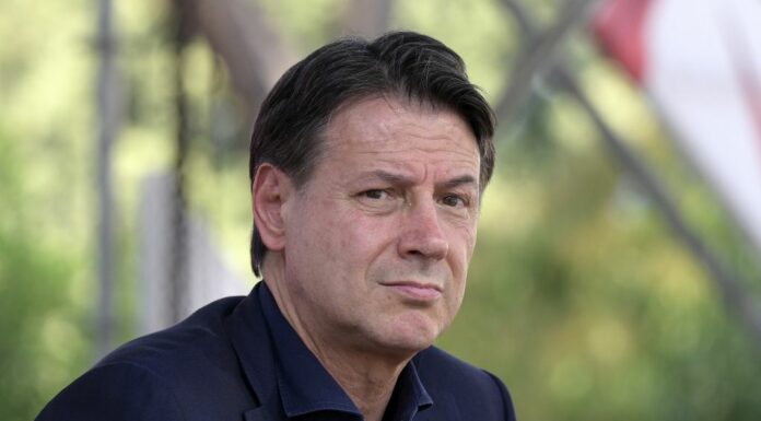 Immigrazione, Conte “Meloni si sta dimostrando maldestra e inadeguata”