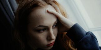 Lo stress colpisce 8 italiani su 10, scrittura e sport tra i rimedi