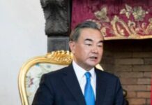 Il ministro degli esteri cinese in Russia dopo i colloqui a Malta