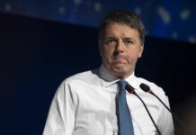 Renzi “Sui migranti Meloni sta perdendo la faccia”