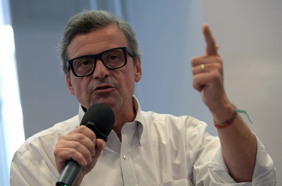 Calenda alle opposizioni “Insieme per il cancellierato” Calenda alle opposizioni “Insieme per il cancellierato”