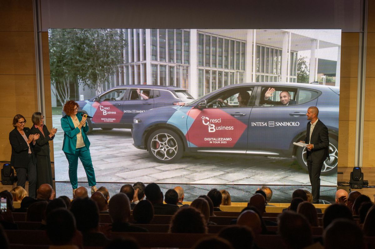 Imprese, Intesa Sanpaolo lancia “Crescibusiness Digitalizziamo in Tour” Imprese, Intesa Sanpaolo lancia “Crescibusiness Digitalizziamo in Tour”