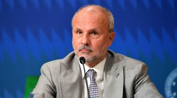 Covid, Schillaci “Serve tranquillità, priorità è proteggere i fragili”