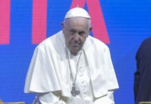 Il Papa a Marsiglia “Soccorrere chi è in mare è un dovere di civiltà”