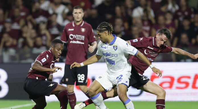 Cabral replica a Romagnoli, 1-1 fra Salernitana e Frosinone