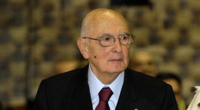 Napolitano, 26 settembre nell’Aula della Camera funerali laici di Stato