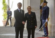 Meloni-Macron, faccia a faccia su migranti e priorità economiche Ue