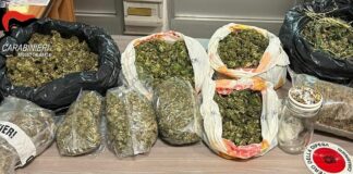 Nascondeva in casa 10 chili di marijuana, arrestato a Reggio Calabria