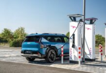 Kia, tecnologia plug & charge per ricariche Ev più veloci