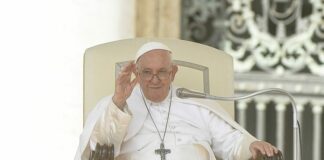 Papa Francesco in piazza San Pietro per il Concistoro, crea 21 nuovi cardinali