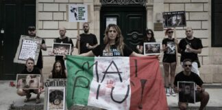Malta, protesta contro l’uccisione di maiali in Lombardia
