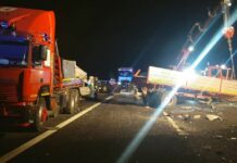 Scontro sull’A1 fra un tir e un bus di migranti partito dalla Sicilia. Morti 2 autisti, 25 i feriti