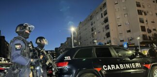 Blitz interforze nei quartieri “a rischio” di Roma e Napoli