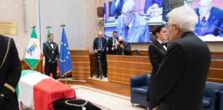 Addio a Napolitano, camera ardente in Senato. L’omaggio di Mattarella e Meloni, visita a sorpresa del Papa