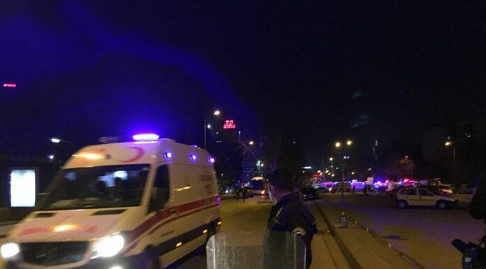 Turchia, attentato al Ministero dell’Interno. Kamikaze si fa esplodere