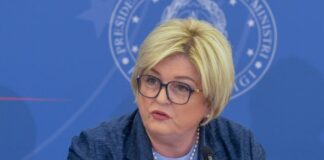 Salario minimo, Calderone “Una soglia dignitosa ma non per legge”