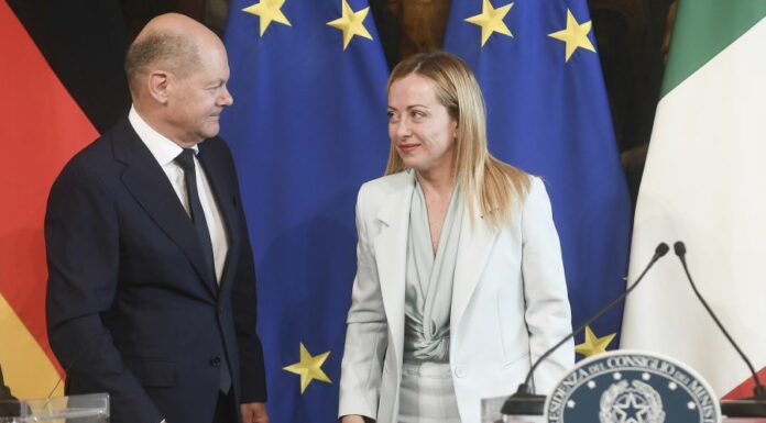 Incontro Meloni-Scholz, soddisfazione per l’intesa sui migranti