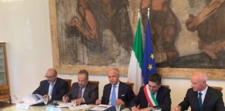 Piantedosi a Reggio Calabria firma protocollo sul “Museo del Mare”