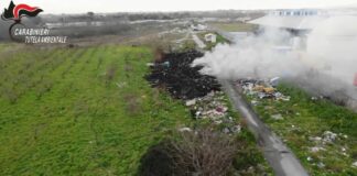 Traffico illecito di rifiuti e riciclaggio, undici arresti