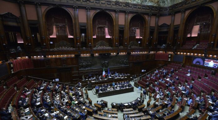 Via libera dal Parlamento allo scostamento di bilancio