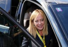 Meloni “Non ci sono risorse da sperperare”