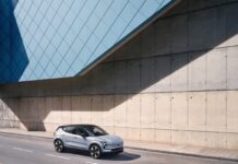 Volvo EX30 Auto dell’anno secondo The Sun