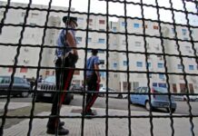 Napoli, operazione anticamorra. Arrestati 27 membri del clan Di Lauro