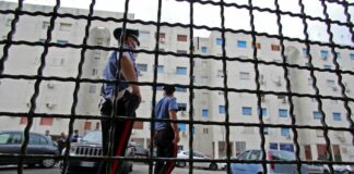 Napoli, operazione anticamorra. Arrestati 27 membri del clan Di Lauro