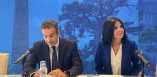 Presentate le borse di studio contro i rincari scuola in Calabria