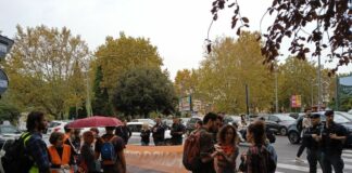 Roma, processo imbrattamento Senato. Sit-in di protesta ambientalisti