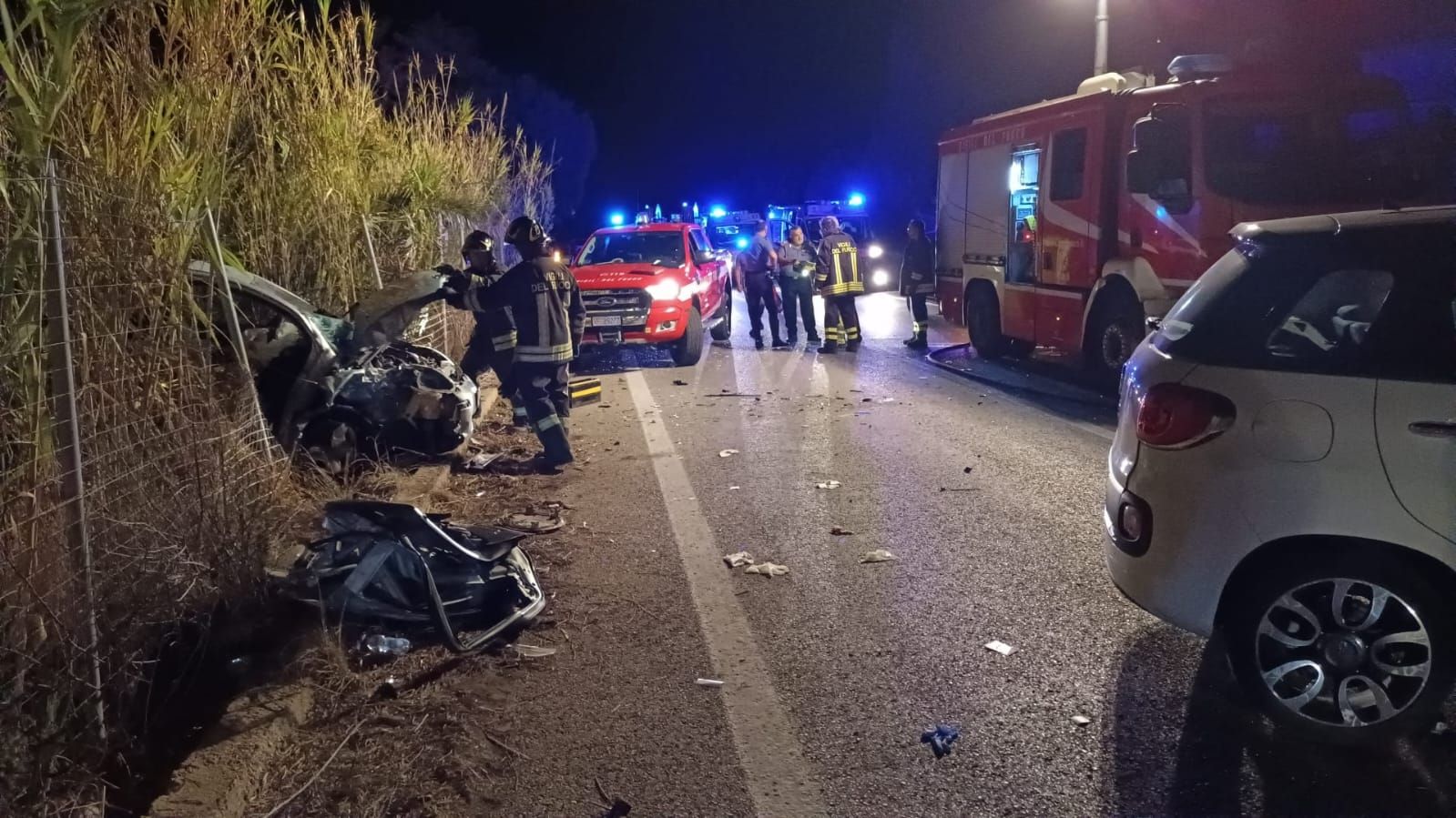 Donna muore in un incidente stradale nel Ragusano, 3 feriti tra cui una bimba