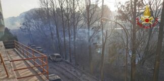 Notte di fuoco in Sicilia, abitazioni sgomberate nel Palermitano e nel Messinese