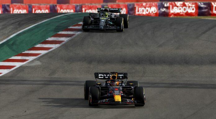 Verstappen vince il Gp Usa su Hamilton e Norris, Sainz 4°