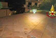 Maltempo, crolla muraglione a Genova. 16 sfollati