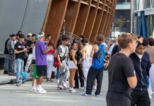 Calano la popolazione giovanile e le imprese, record al Sud