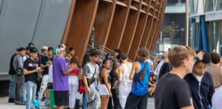 Calano la popolazione giovanile e le imprese, record al Sud