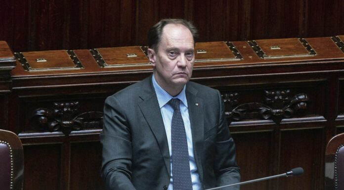 Manovra, Ciriani “Pochi emendamenti non significa tempi compressi”