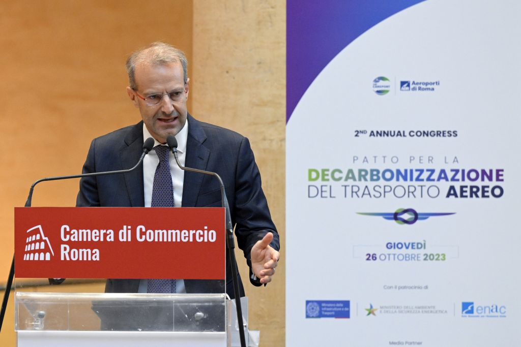 Decarbonizzazione del trasporto aereo, a Roma ‘pattò per la transizione