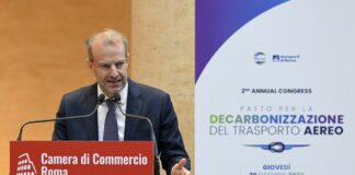 Decarbonizzazione del trasporto aereo, a Roma patto per la transizione