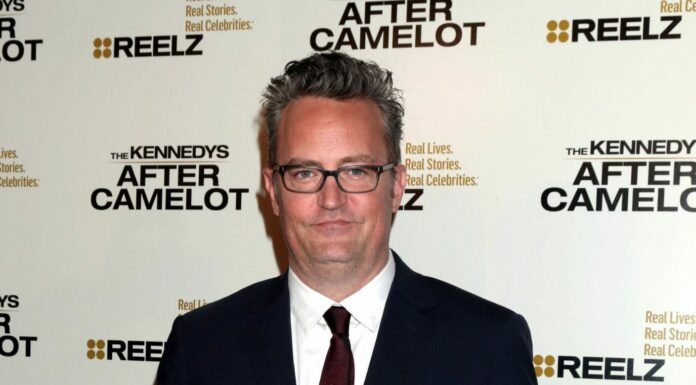 Morto l’attore Matthew Perry, star di “Friends”