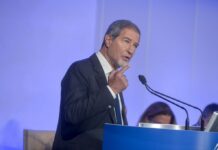Campi Flegrei, Musumeci “Allerta può salire a livello arancione”